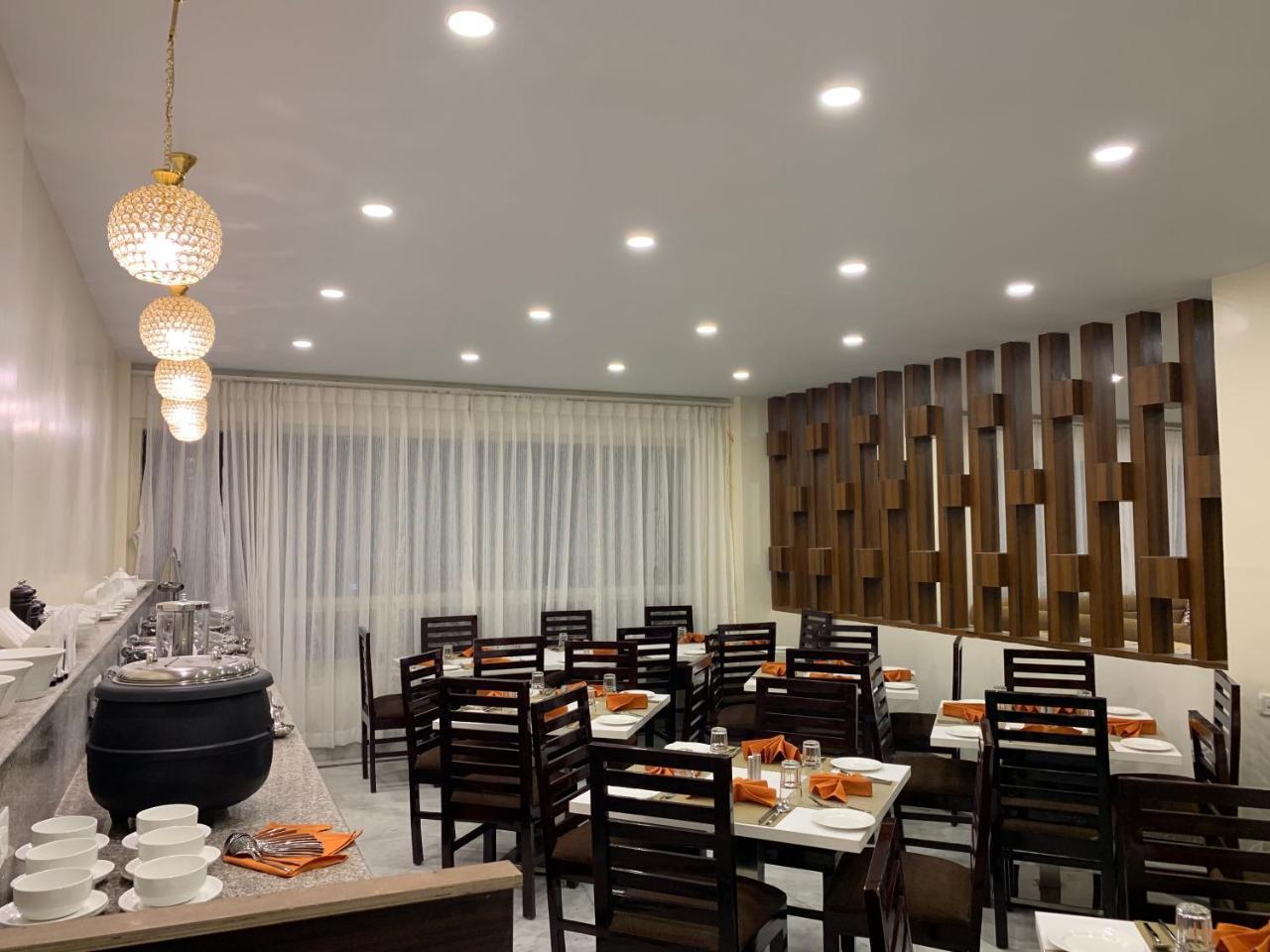 The Aryan Regency Hotel Pelling Exterior foto